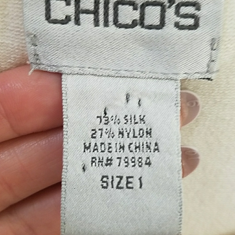 CHICO'S | Silk Blend Top Size 1 - Picture 3 of 5